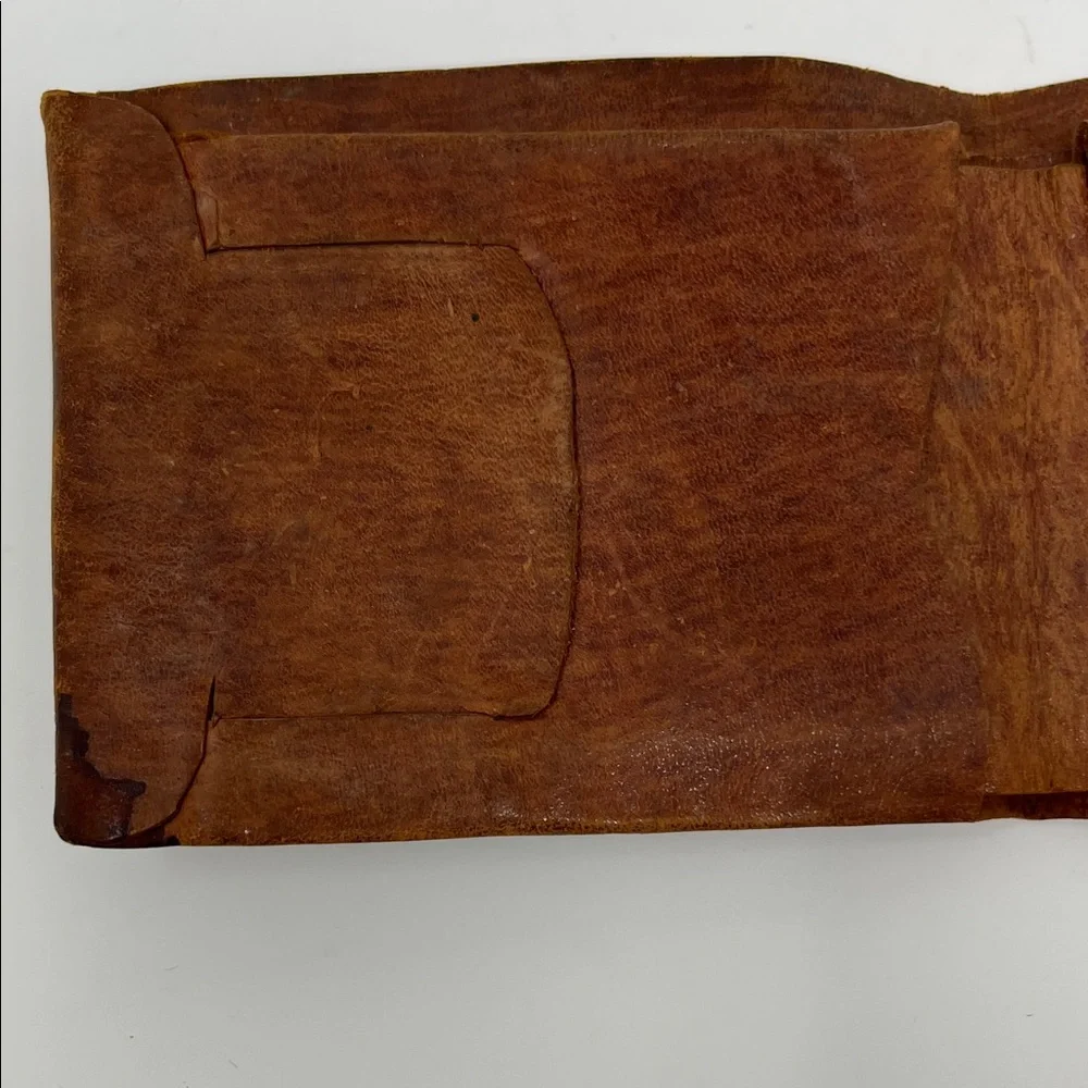 Vintage Hand tooled leather bifold boho wallet medallion design